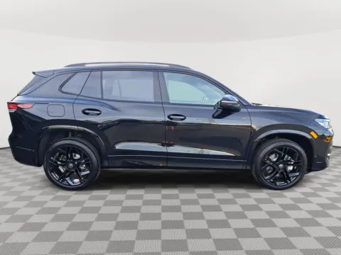 More photos of 2025 Volkswagen Tiguan SE R-Line Black at Auburn Volkswagen, WA