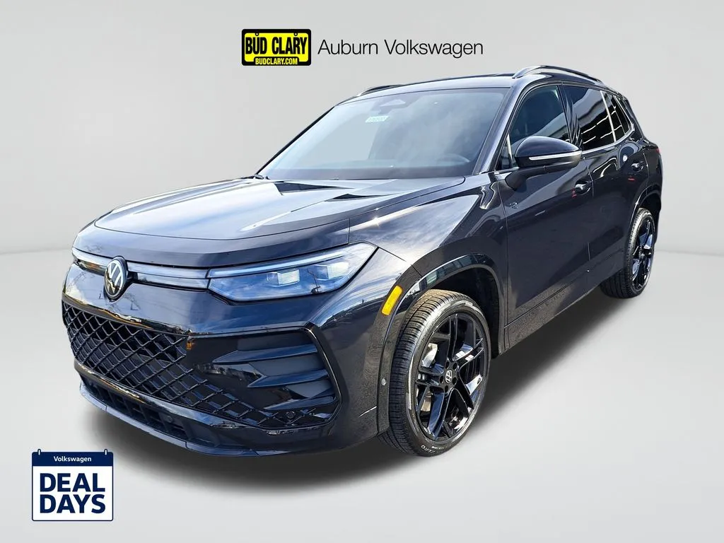 Black 2025 Volkswagen Tiguan 2.0T SE R-Line Black for sale in Auburn, WA