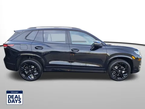 More photos of 2025 Volkswagen Tiguan 2.0T SE R-Line Black at Auburn Volkswagen, WA