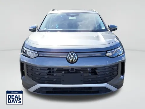 Photos of 2025 Volkswagen Tiguan 2.0T SE for sale in Auburn, WA at Auburn Volkswagen