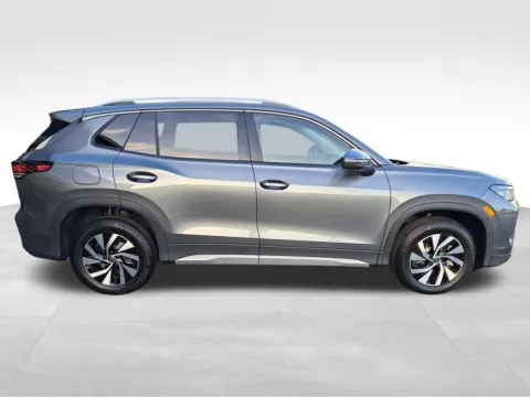 More photos of 2025 Volkswagen Tiguan 2.0T S at Bud Clary Auburn Volkswagen, WA