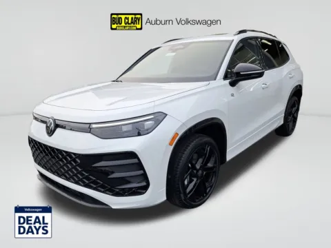 White 2025 Volkswagen Tiguan 2.0T SE R-Line Black for sale in Auburn, WA