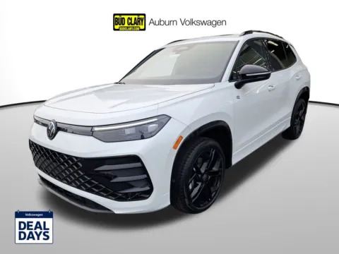 White 2025 Volkswagen Tiguan 2.0T SE R-Line Black for sale in Auburn, WA