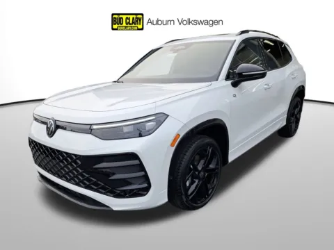 White 2025 Volkswagen Tiguan 2.0T SE R-Line Black for sale in Auburn, WA