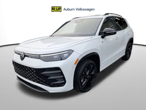 White 2025 Volkswagen Tiguan 2.0T SE R-Line Black for sale in Auburn, WA