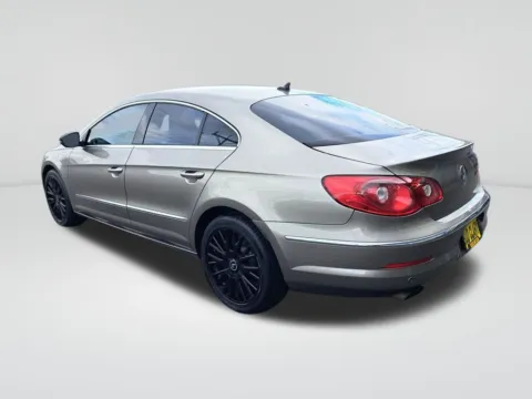 More photos of 2009 Volkswagen CC VR6 at Auburn Volkswagen, WA