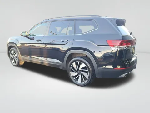 Another view of 2024 Volkswagen Atlas 2.0T SE w/Technology for sale in Auburn, WA at Auburn Volkswagen