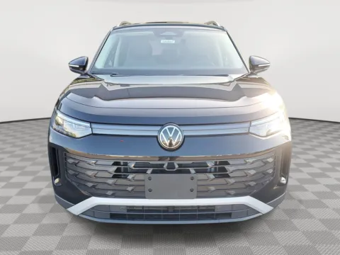 Another view of 2025 Volkswagen Tiguan SE for sale in Auburn, WA at Auburn Volkswagen