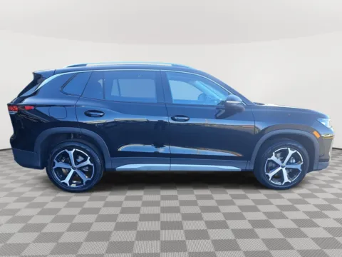 More photos of 2025 Volkswagen Tiguan SE at Auburn Volkswagen, WA