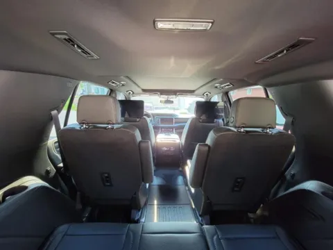 More photos of 2021 GMC Yukon Denali at Auburn Volkswagen, WA