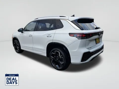 Another view of 2026 Volkswagen Tiguan 2.0T SEL R-Line Turbo for sale in Auburn, WA at Auburn Volkswagen