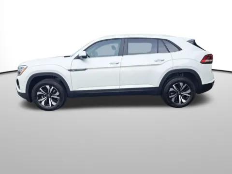 Photos of 2026 Volkswagen Atlas Cross Sport 2.0T SE for sale in Auburn, WA at Auburn Volkswagen