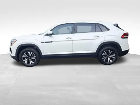 Photos of 2026 Volkswagen Atlas Cross Sport 2.0T SE for sale in Auburn, WA at Bud Clary Auburn Volkswagen