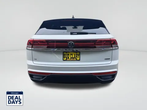 More photos of 2026 Volkswagen Atlas Cross Sport 2.0T SE at Auburn Volkswagen, WA