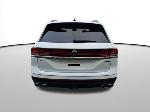 More photos of 2024 Volkswagen Atlas 2.0T SE w/Technology at Auburn Volkswagen, WA