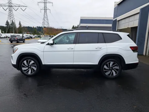 Photos of 2024 Volkswagen Atlas 2.0T SE w/Technology for sale in Auburn, WA at Auburn Volkswagen