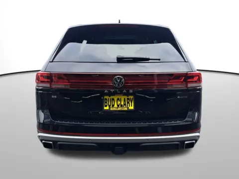 More photos of 2024 Volkswagen Atlas 2.0T Peak Edition SE w/Technology at Auburn Volkswagen, WA