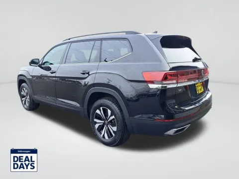 Another view of 2026 Volkswagen Atlas 2.0T SE for sale in Auburn, WA at Auburn Volkswagen