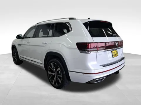 Another view of 2026 Volkswagen Atlas 2.0T SEL Premium R-Line for sale in Auburn, WA at Bud Clary Auburn Volkswagen