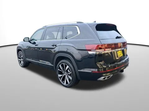 Another view of 2026 Volkswagen Atlas 2.0T SEL Premium R-Line for sale in Auburn, WA at Auburn Volkswagen