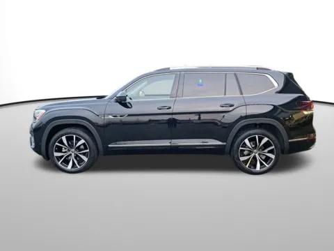 Photos of 2026 Volkswagen Atlas 2.0T SEL Premium R-Line for sale in Auburn, WA at Auburn Volkswagen