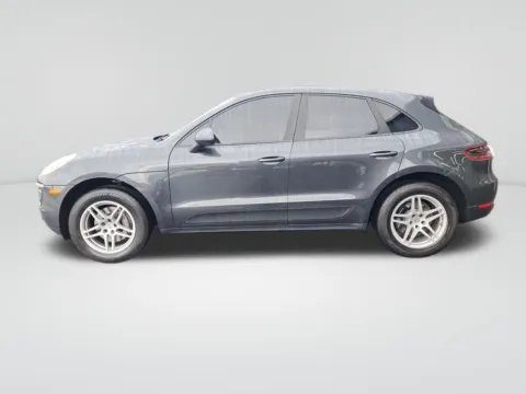Photos of 2018 Porsche Macan for sale in Auburn, WA at Auburn Volkswagen