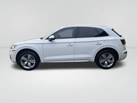 Photos of 2018 Audi Q5 2.0T Premium Plus for sale in Auburn, WA at Auburn Volkswagen