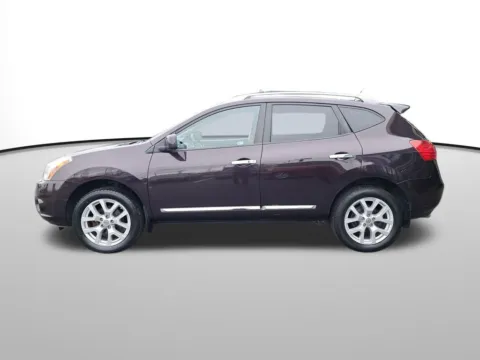 Photos of 2011 Nissan Rogue SV for sale in Auburn, WA at Auburn Volkswagen