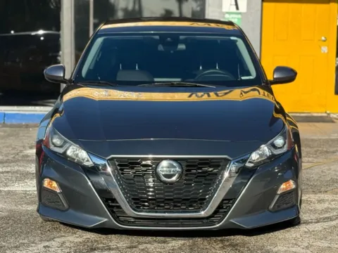 Photos of 2021 Nissan Altima 2.5 S Sedan 4D for sale in North Miami Beach, FL at Wanted Cars