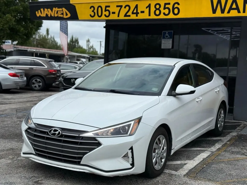 2019 Hyundai Elantra SE
