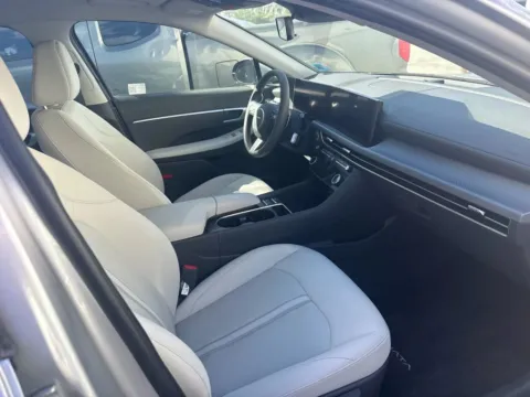 More photos of 2025 Hyundai Sonata SEL Sedan 4D at Wanted Cars, FL