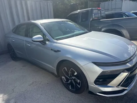 Gray 2025 Hyundai Sonata SEL Sedan 4D for sale in North Miami Beach, FL