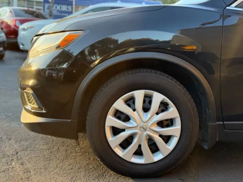 More photos of 2016 Nissan Rogue S Sport Utility 4D at Wanted Cars, FL