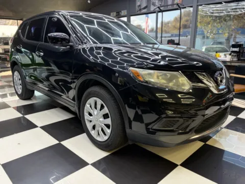 More photos of 2016 Nissan Rogue S Sport Utility 4D at Wanted Cars, FL