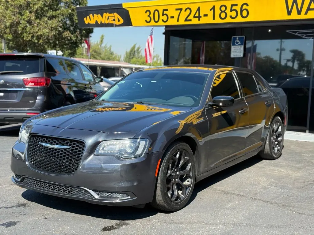 2019 Chrysler 300