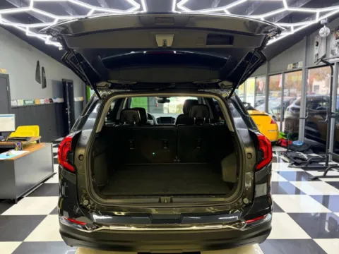 More photos of 2019 GMC Terrain SLT Sport Utility 4D at Wanted Cars, FL