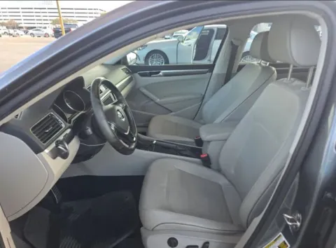 More photos of 2018 Volkswagen Passat 2.0T R-Line Sedan 4D at Wanted Cars, FL