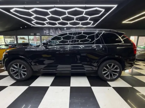 Photos of 2019 Volvo XC90 T5 Momentum Sport Utility 4D for sale in North Miami Beach, FL at Wanted Cars