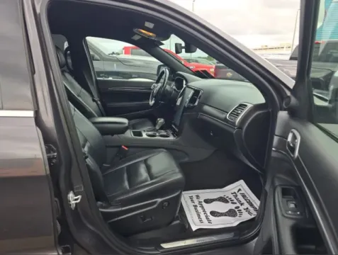More photos of 2018 Jeep Grand Cherokee Limited Sport Utility 4D at Wanted Cars, FL