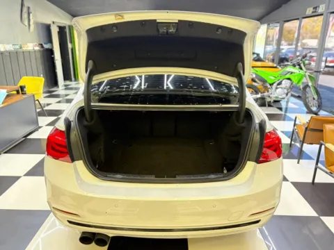 More photos of 2017 BMW 3 Series 330i Sedan 4D at Wanted Cars, FL