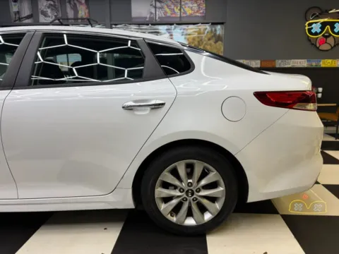More photos of 2016 Kia Optima LX Sedan 4D at Wanted Cars, FL