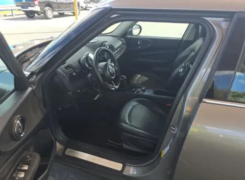 More photos of 2018 MINI Clubman Cooper Hatchback 4D at Wanted Cars, FL