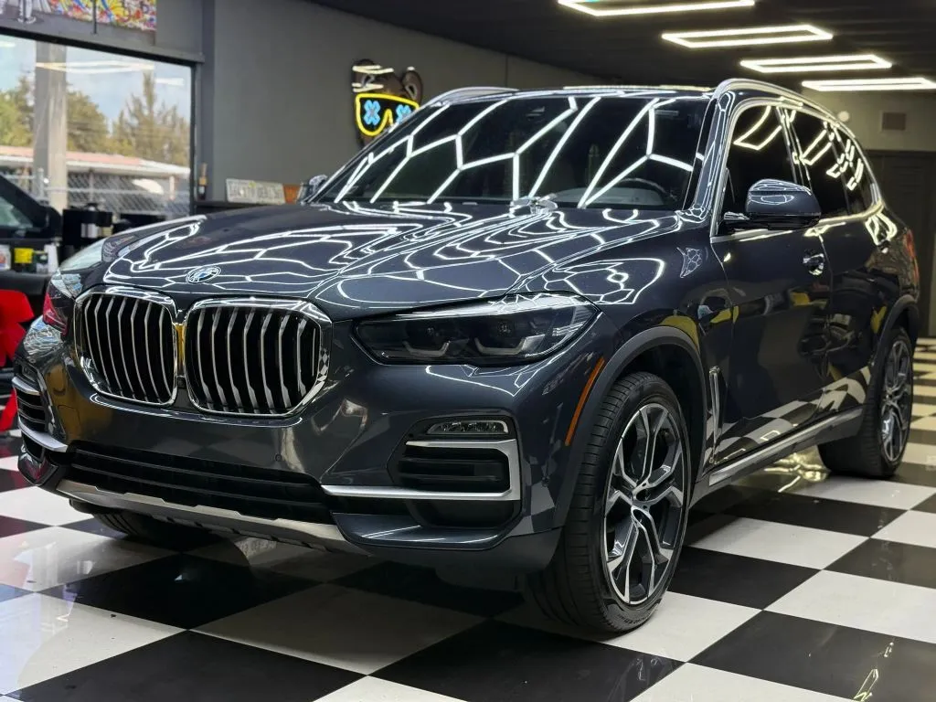White 2020 BMW X5 sDrive40i Sport Utility 4D for sale in North Miami Beach, FL