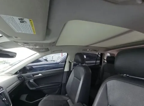 More photos of 2020 Volkswagen Tiguan SEL Sport Utility 4D at Wanted Cars, FL