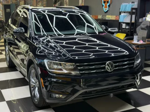 Another view of 2020 Volkswagen Tiguan SEL Sport Utility 4D for sale in North Miami Beach, FL at Wanted Cars