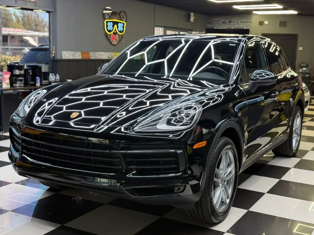 Black 2021 Porsche Cayenne Sport Utility 4D for sale in North Miami Beach, FL
