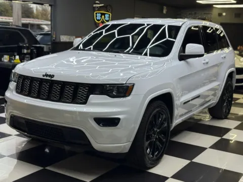 White 2020 Jeep Grand Cherokee Altitude Sport Utility 4D for sale in North Miami Beach, FL