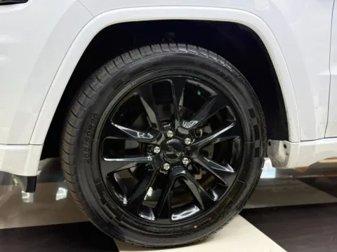 More photos of 2020 Jeep Grand Cherokee Altitude Sport Utility 4D at Wanted Cars, FL