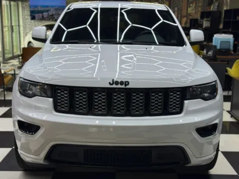 Photos of 2020 Jeep Grand Cherokee Altitude Sport Utility 4D for sale in North Miami Beach, FL at Wanted Cars