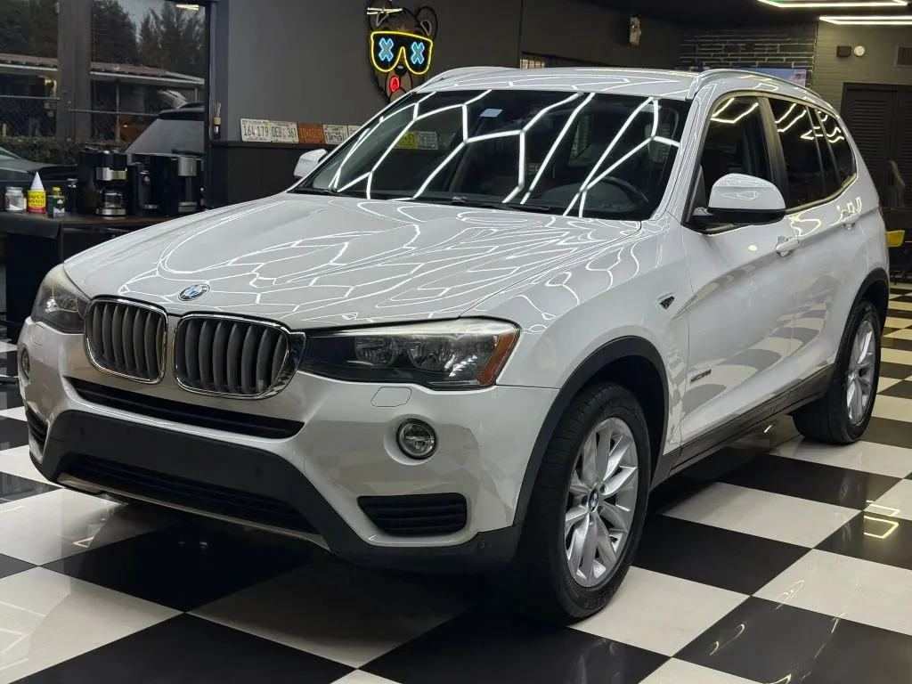 2017 BMW X3 sDrive28i's photo